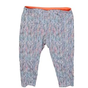 Take a Walk Mid Calf Leggings Size‎ L (M362)